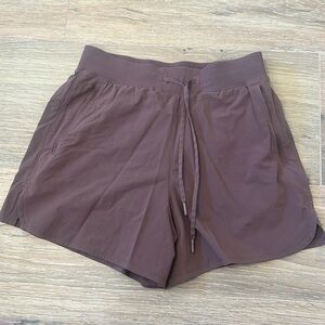 Lululemon brown shorts size 6